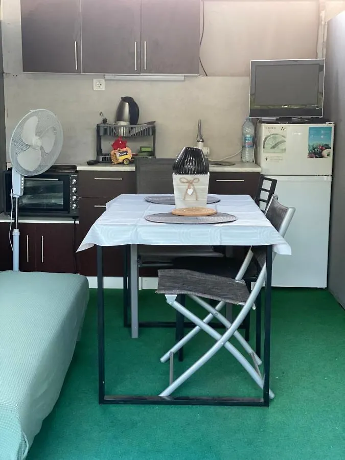 Sunny House Caravans Sozopol Campsite