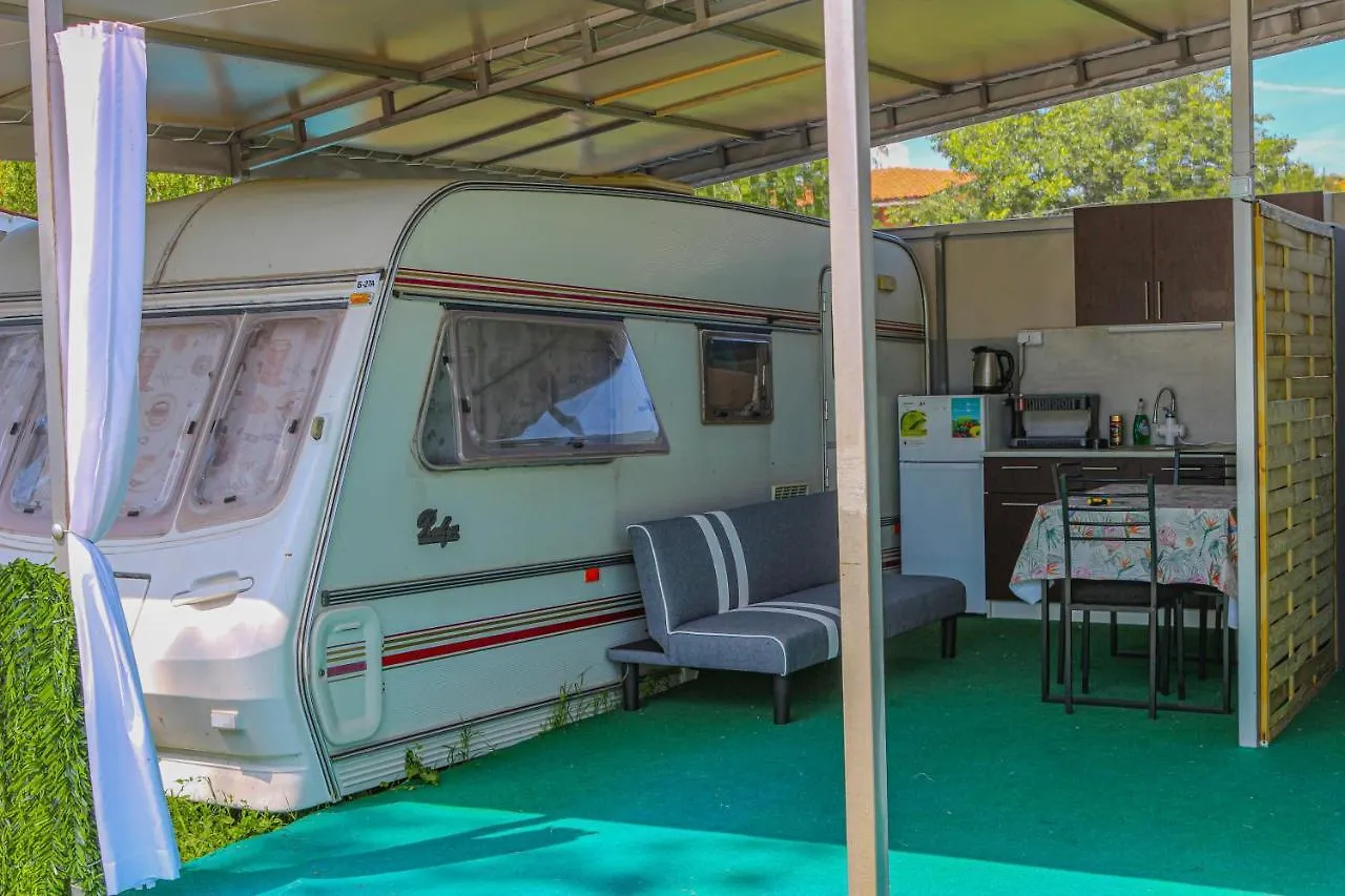 Sunny House Caravans Sozopol Campsite