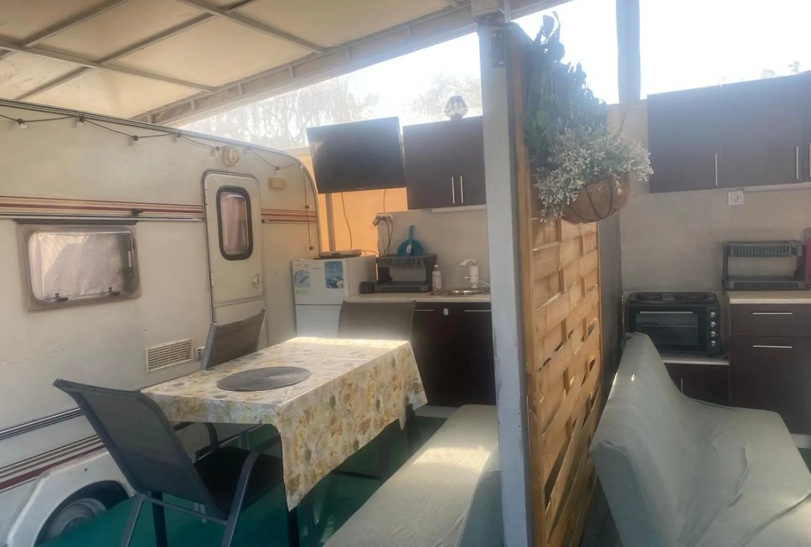 Sunny House Caravans Sozopol Bulgaria